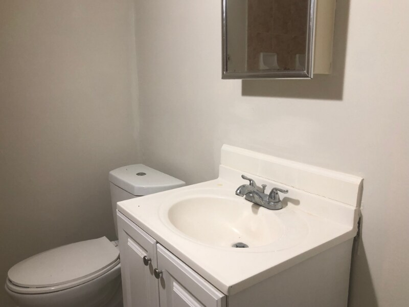 Building Photo - 43 Henry St