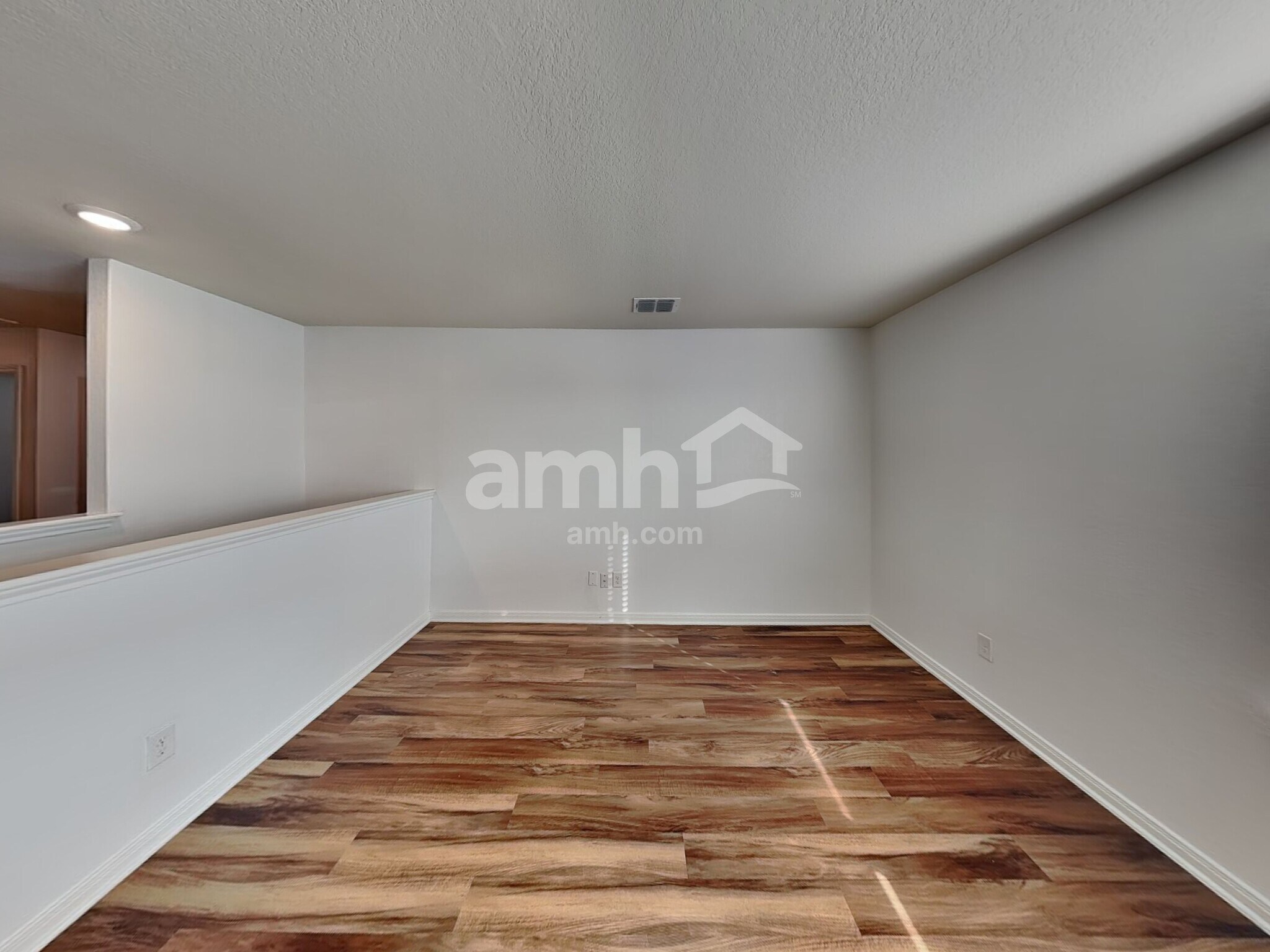 Building Photo - 12250 Commander Dr