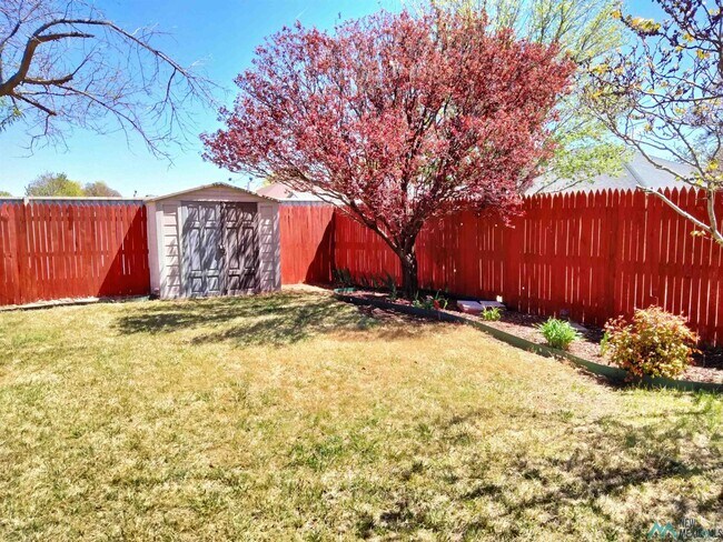 Building Photo - 2301 Reese Dr