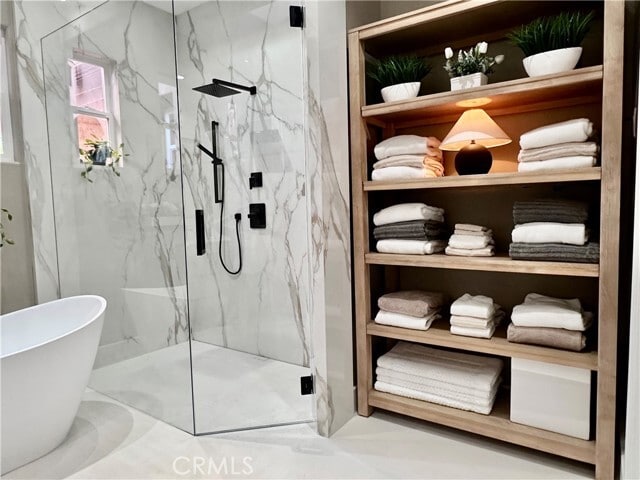 Building Photo - 1 Lucania Dr