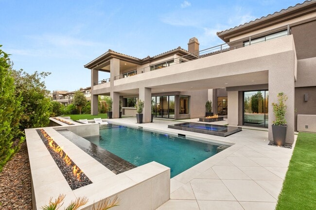 Building Photo - 11142 San Terrazo Pl
