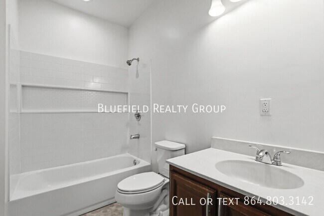 Building Photo - 227 Millen Dr