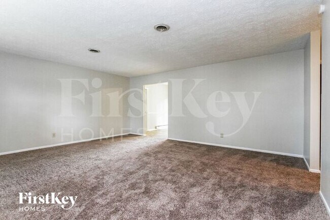 Building Photo - 819 Moss Oak Ct