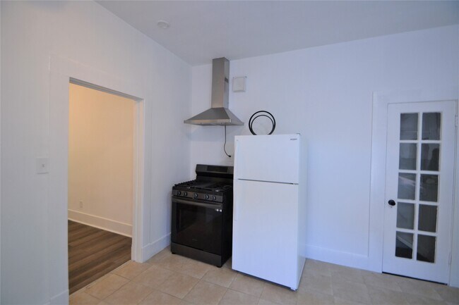 Building Photo - 1517 Bonnie Brae St