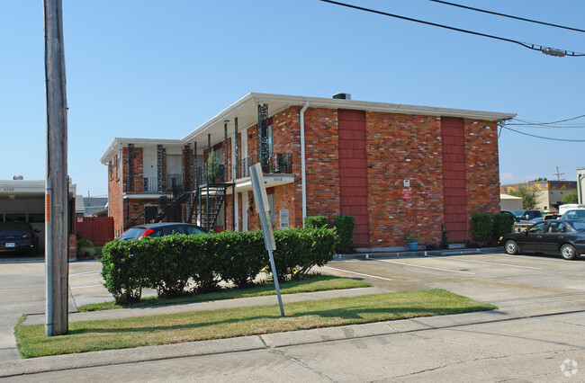Primary Photo - 3212 Belmont Pl
