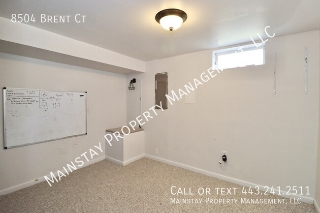 Building Photo - 8504 Brent Ct