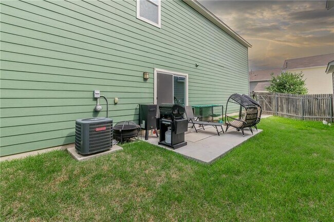 Building Photo - 1565 Arbor Knot Dr