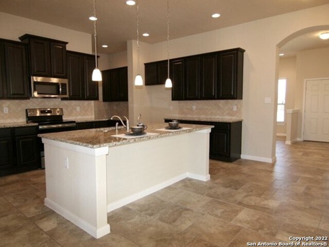 Building Photo - 5633 Briar Fld