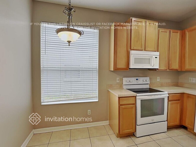 Building Photo - 10340 Avelar Ridge Dr