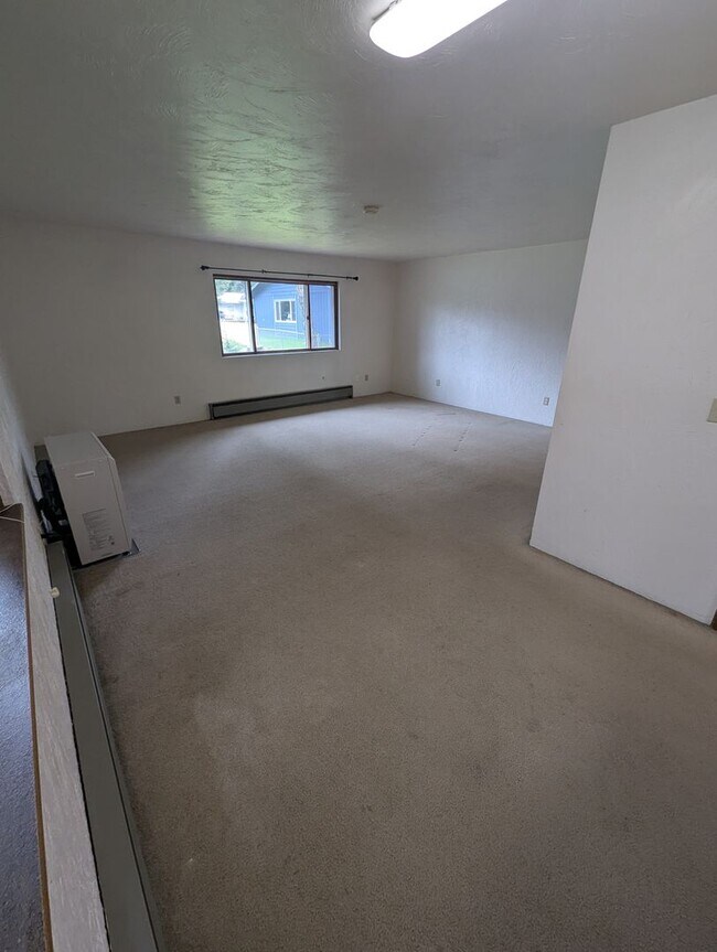 Building Photo - 136