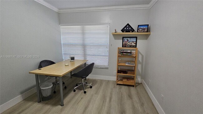 Building Photo - 16446 NE 27th Pl