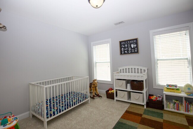 Building Photo - "Spacious 4-Bedroom Gem with 2.5 Baths at ...