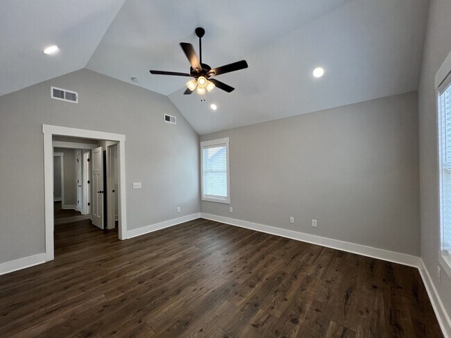 Building Photo - 101 Portland Blvd