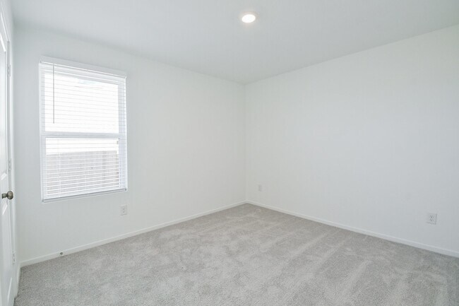 Building Photo - 6871 Flowering Ginger Ln