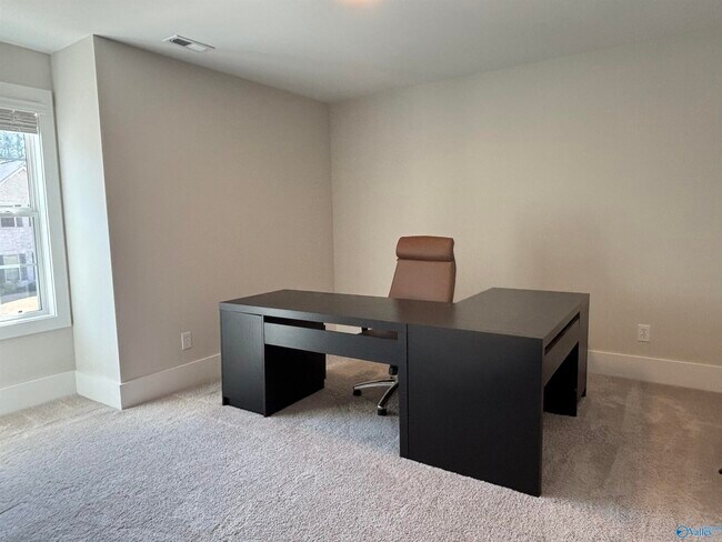 Building Photo - 109 Pitalo St