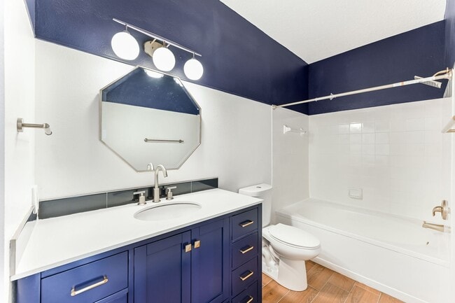 Building Photo - 11520 Villa Grand