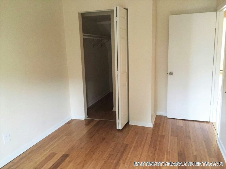 Building Photo - 126 Marginal St