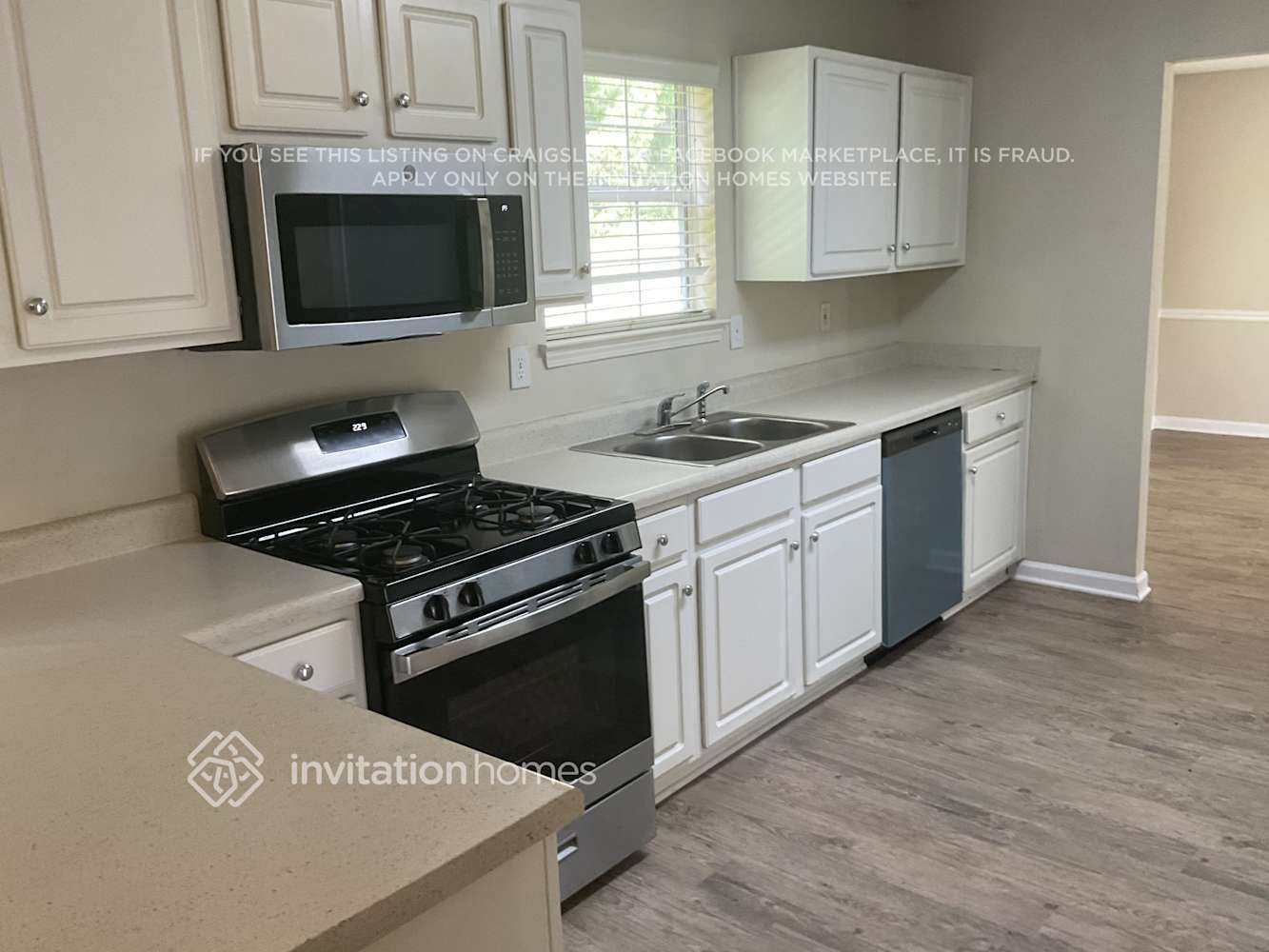 Building Photo - 597 Lakewater View Dr