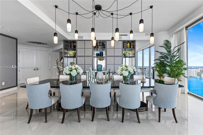 Building Photo - 17901 Collins Ave