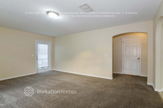 Building Photo - 6108 Waterfield Way