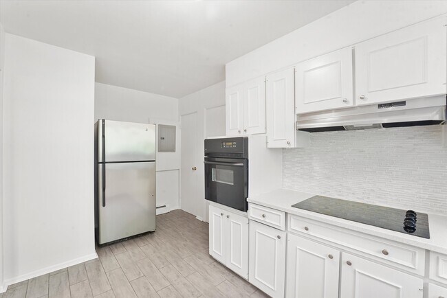 Building Photo - 200 S Blvd-1C