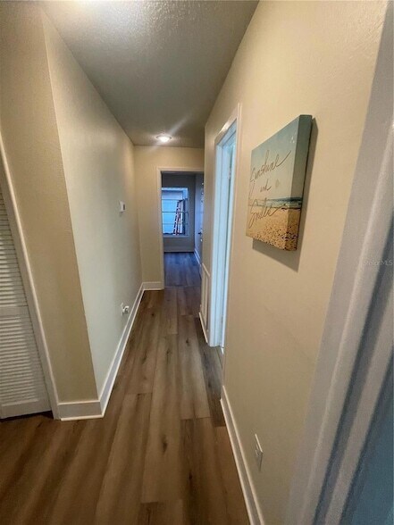 Building Photo - 10813 Venice Cir