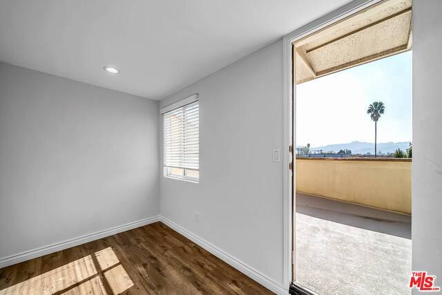 Building Photo - 4940 Laurel Canyon Blvd