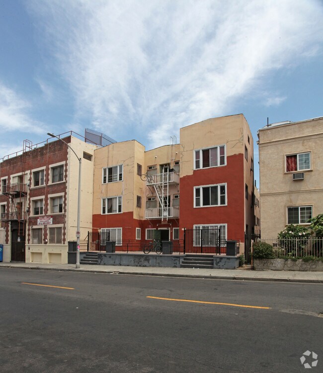 Primary Photo - 716 S Westlake Ave