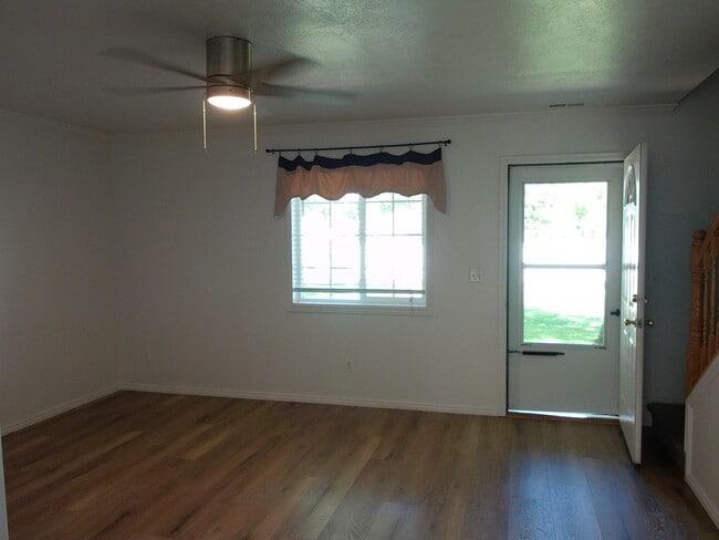 Building Photo - 119 Penhurst Pl