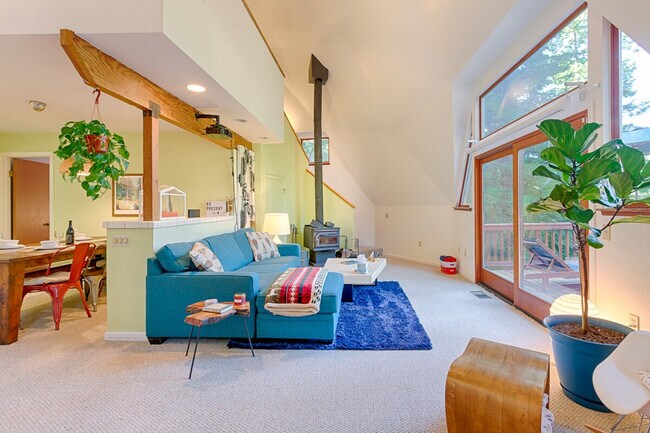 Building Photo - 18 Huckleberry Heights