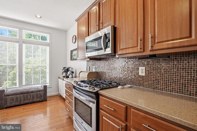 Building Photo - 6660 Debra Lu Way