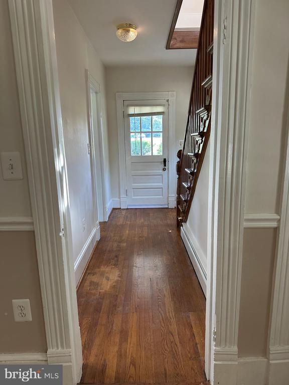 Building Photo - 6501 Glenbard Ct