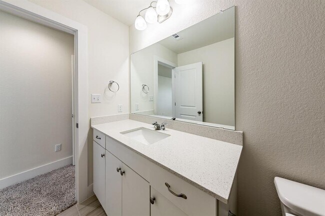 Building Photo - 401 White Steppe Way