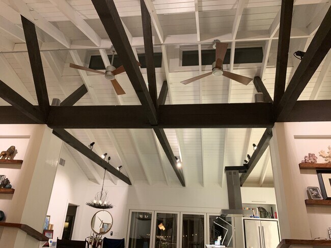 Building Photo - 710 Whippoorwill Dr