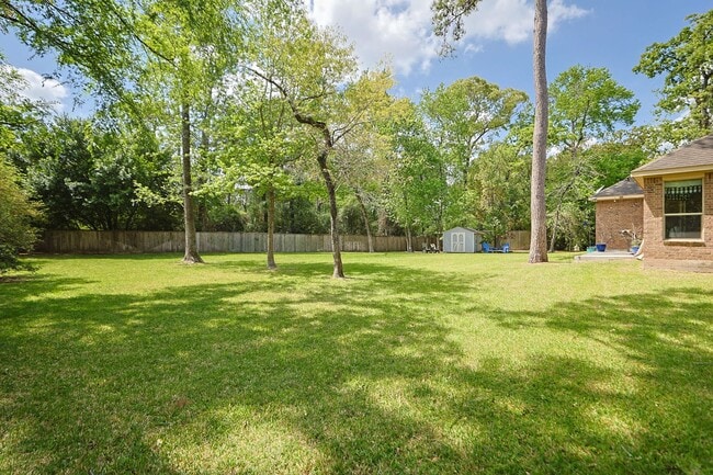 Building Photo - For Lease | 4 Bed, 2 Bath | 2,449 Sq Ft | The Woodlands Creekside Community |