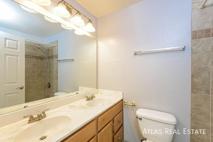 Building Photo - 4497 S Argonne Way