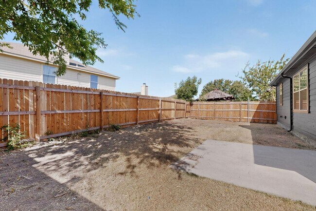 Building Photo - 14525 Eaglemont Dr
