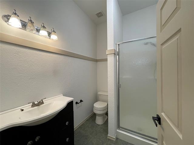 Building Photo - 6030 Bentwood Dr