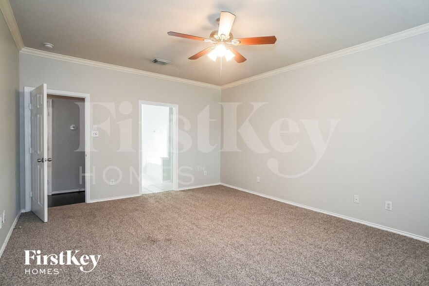 Building Photo - 11511 Maple Falls Dr