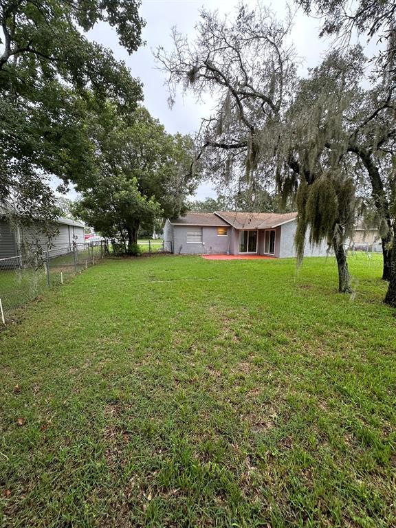 Building Photo - 1529 Larkin Rd
