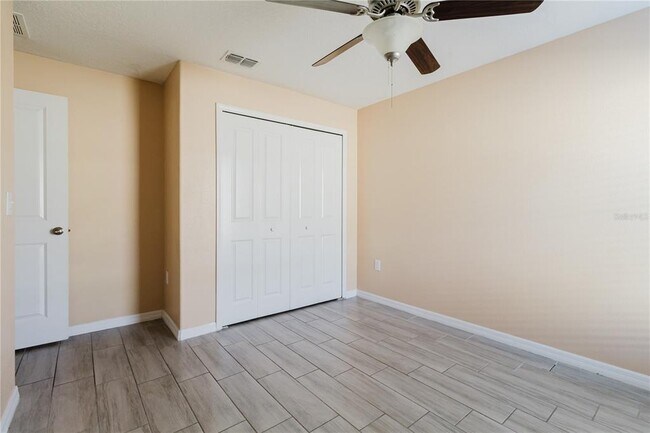 Building Photo - 304 Cascade Bend Dr