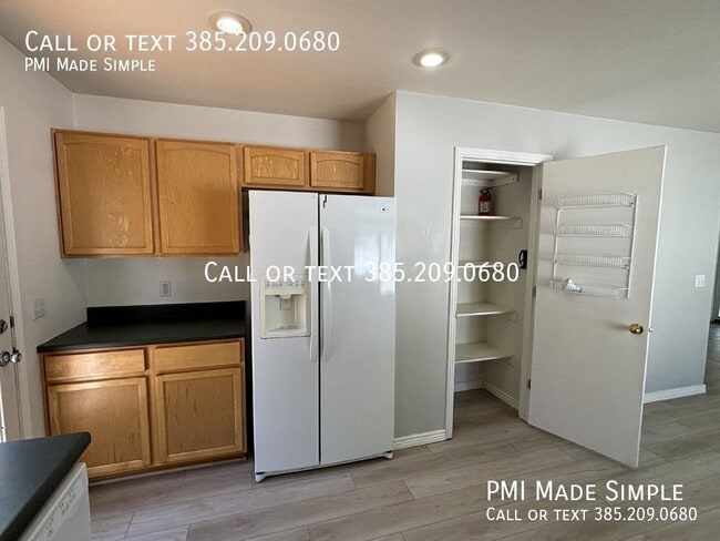 Building Photo - 291 W 1430 N