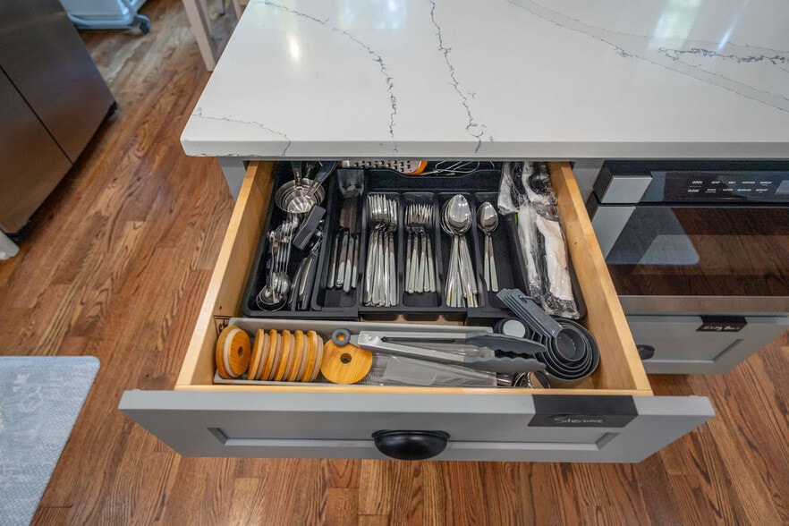 Building Photo - 2805 Lindbergh St