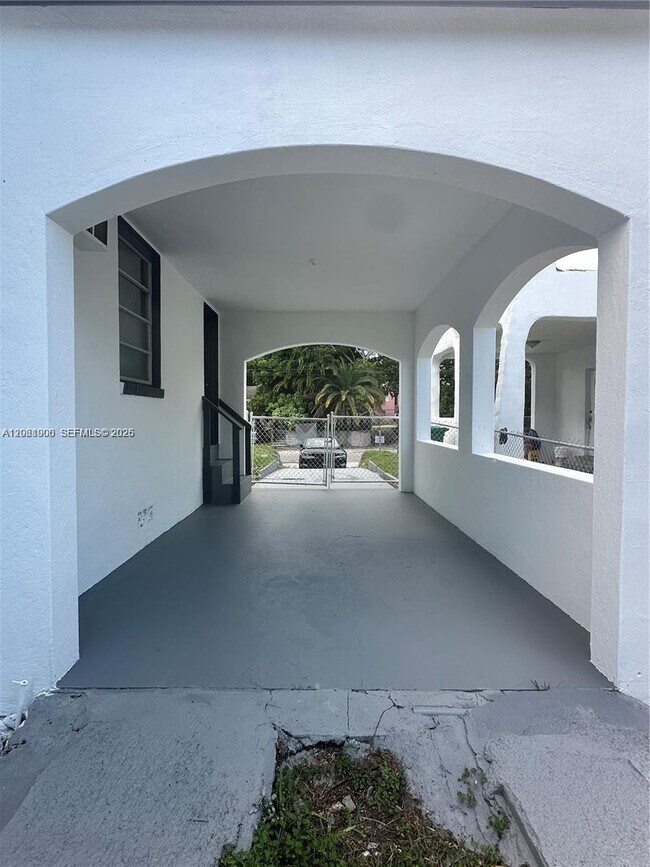 Building Photo - 1836 NW 33rd St