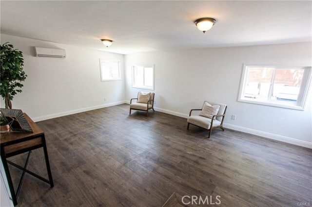 Building Photo - 1333 W 59th St