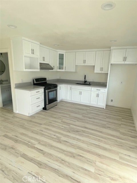 Primary Photo - 999 Long Beach Blvd