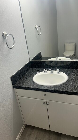 Building Photo - 28430 16th Ave S