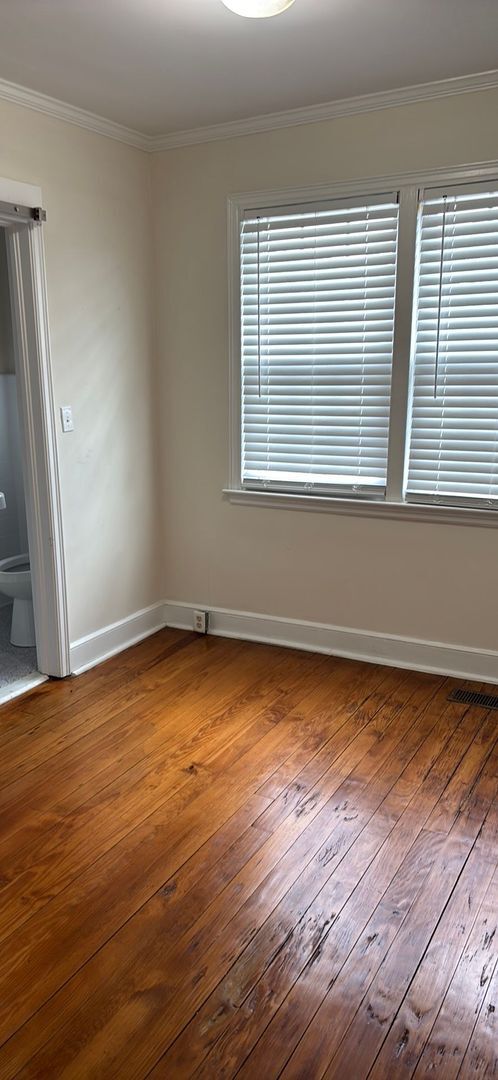 Building Photo - Nice 4 bedroom/5.5 bath home on N. Ocean Boulevard