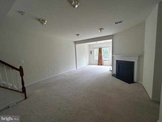Building Photo - 8177 McCauley Way