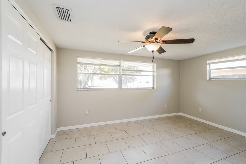Building Photo - 7211 Moravian Dr